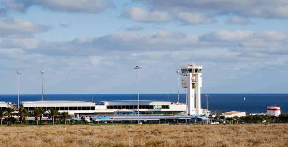 Lanzarote lufthavn kontrolltårn